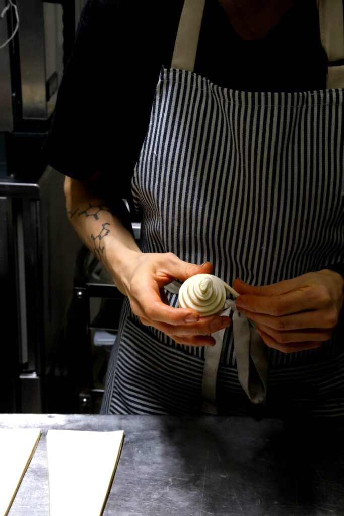 f4f904c6-4c73-4a47-ad86-8085ead31231